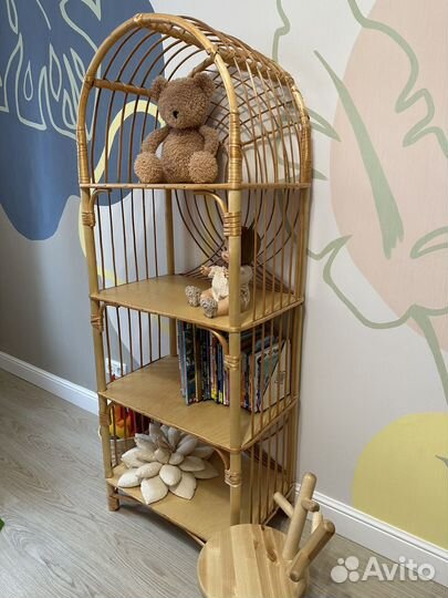 Плетенная этажерка из ивы