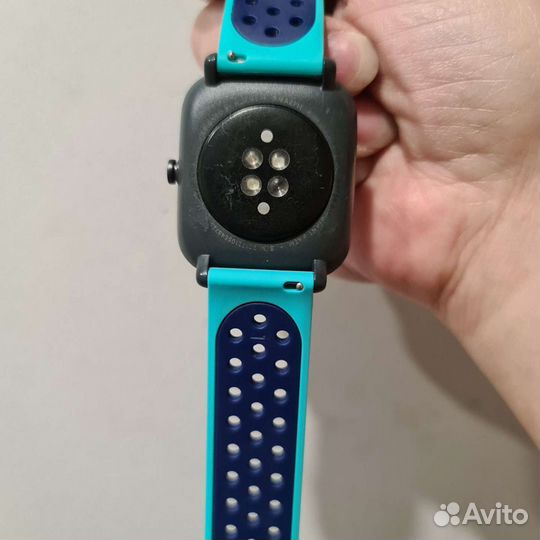 Умные часы Amazfit BIP U A2017