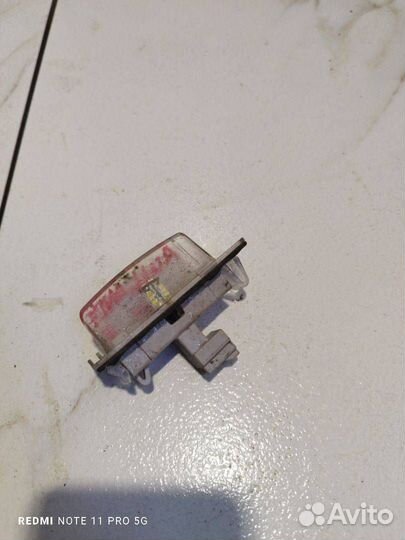 Подсветка номера Mitsubishi Outlander 2 CW5W 2008