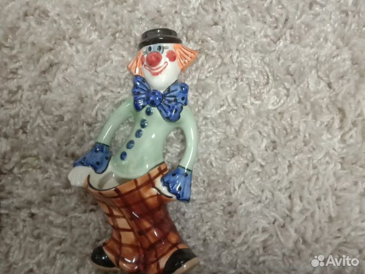 Фигурки и Статуэтки