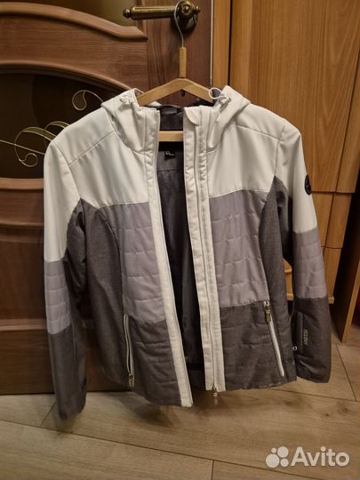 Горнолыжная куртка женская 46 48