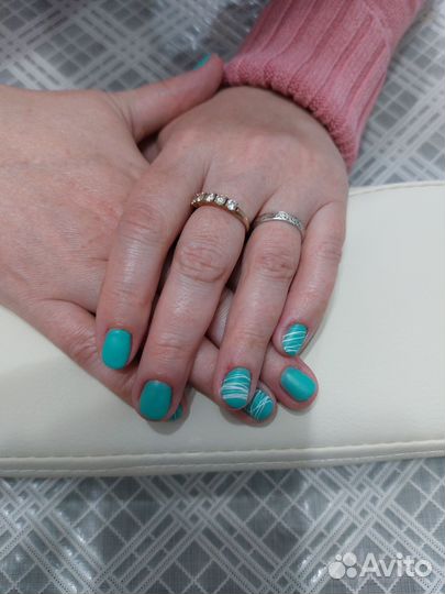 Модель на маникюр