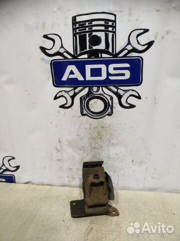 Опора двигателя левая Ssangyong Rodius D27DT 2009