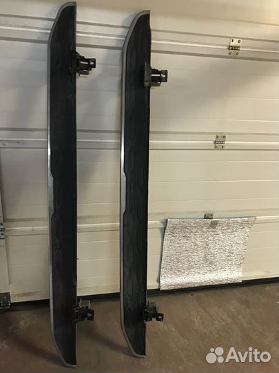 Подножки пороги на Land Rover Discovery Sport