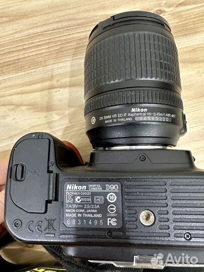 Зеркальный фотоаппарат Nikon D90 18-105VR