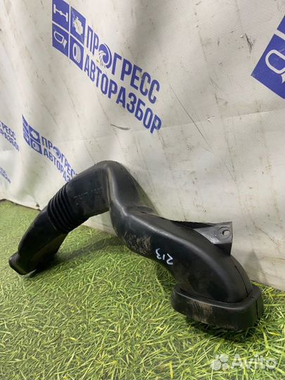 Воздуховод Ford Focus 1 седан 2.0 2002