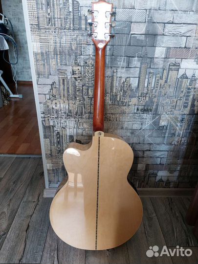 Акустическая гитара gibson