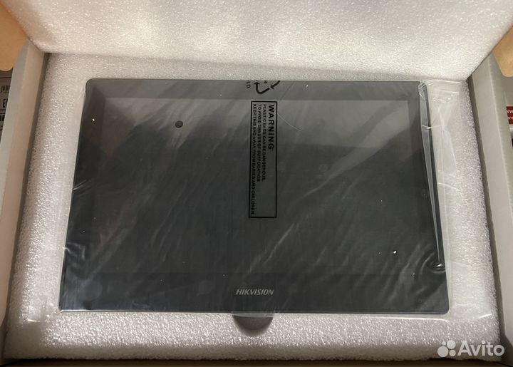 Новый видеодомофон DS-KH8520-WTE1