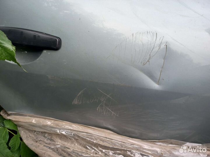 Продам зад. правые двери от Рено