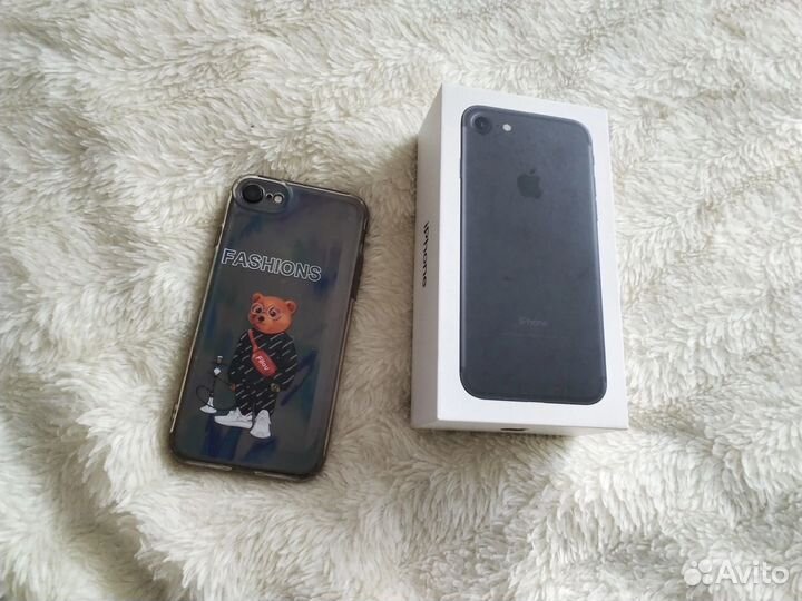 Телефон iPhone 7