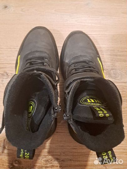 Ботинки демисезонные для мальчика 33