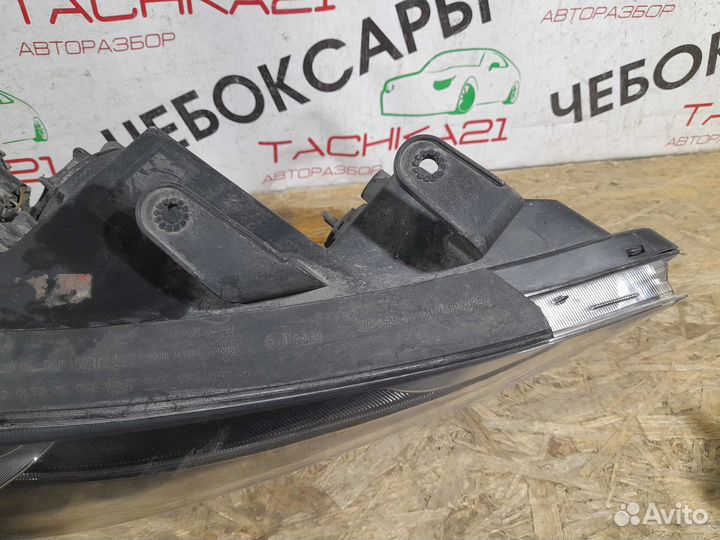 Фара правая Hyundai Elantra 6 (2015-2019)