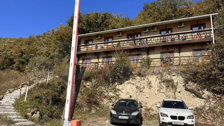 Дом 170 м² на участке 7 сот.