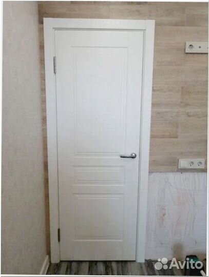 Межкомнатная дверь белая