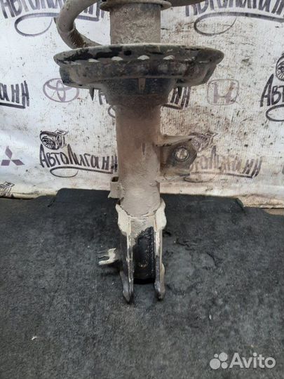 Амортизатор В сборе передний правый Kia Rio G4FC