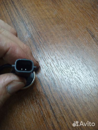 Датчик температуры охлаждающей жидкости