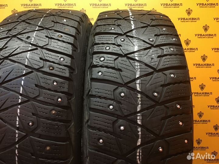 Goodyear Ultragrip 600 215/65 R16 98T