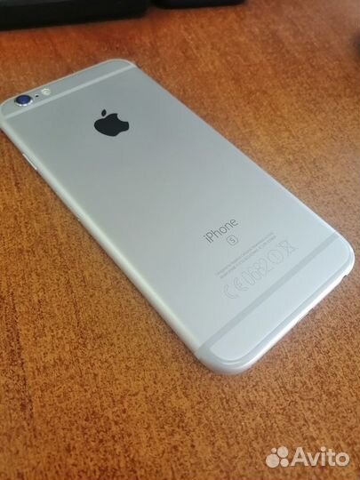 Телефон iPhone 6s