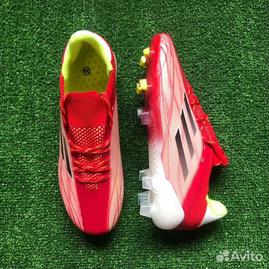 Футбольные бутсы