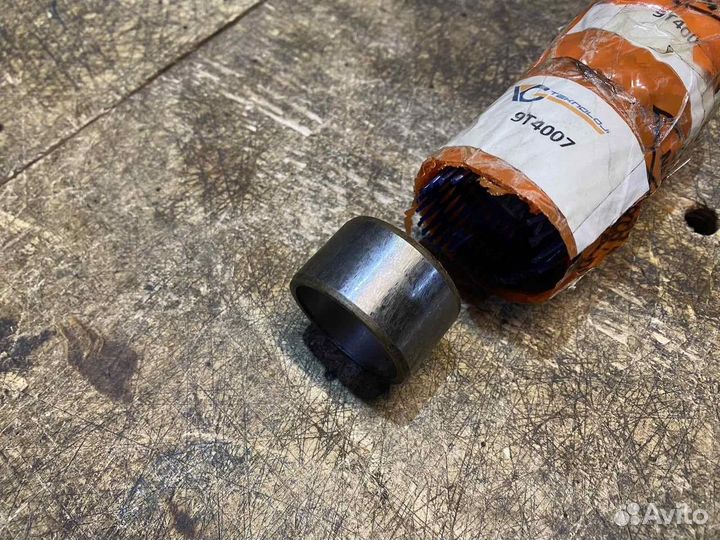 Втулка 9T-4007