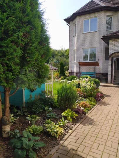 Дом 171,3 м² на участке 8 сот.