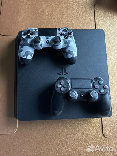 Sony PS4 slim