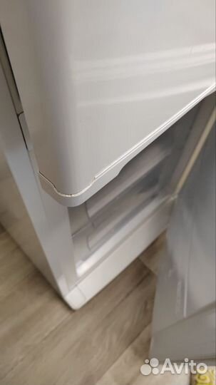 Холодильник indesit