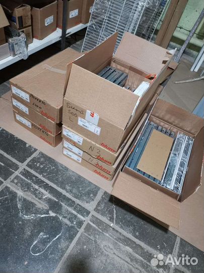 Мебельная фурнитура blum