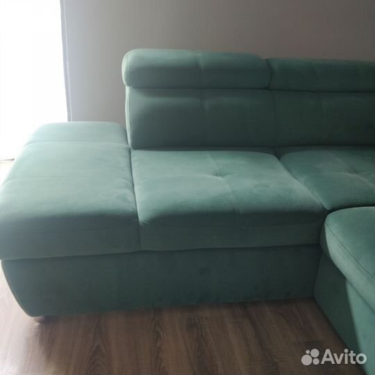 Большой угловой диван бу