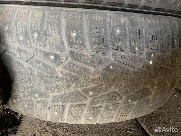 Nokian Tyres Hakkapeliitta 7 215/55 R17