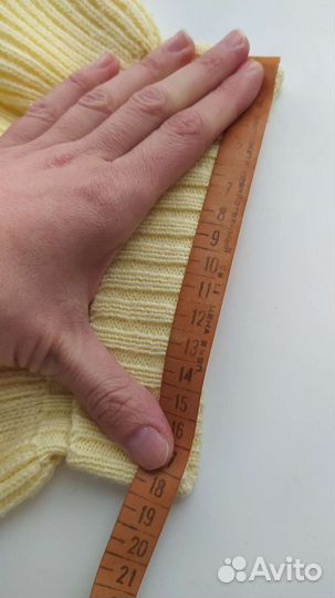 Детская вязаная манишка шарф