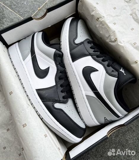 Nike Air Jordan 1 Low Shadow Toe