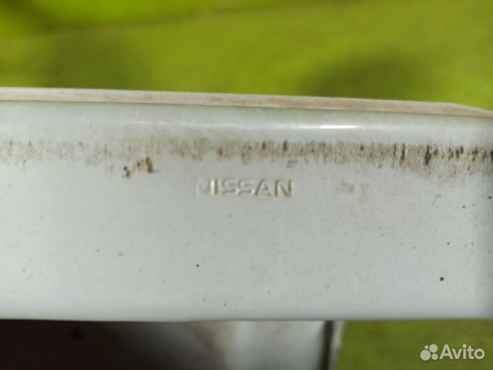 Панель телевизора верхняя Nissan Primera P12 седан