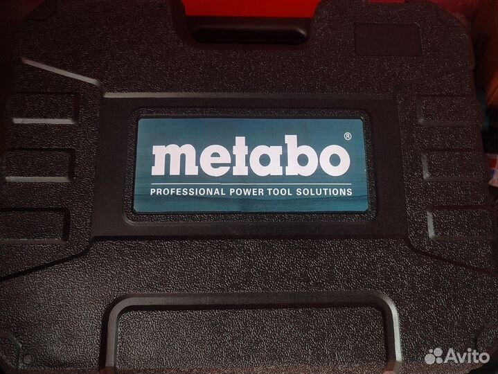 Аккумуляторная болгарка Metabo