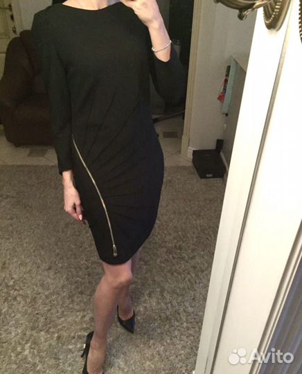 Шикарное платье Versace оригинал новое