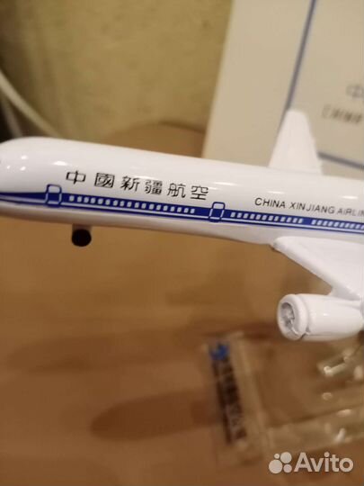 Макет самолёта. Китайские авиалинии