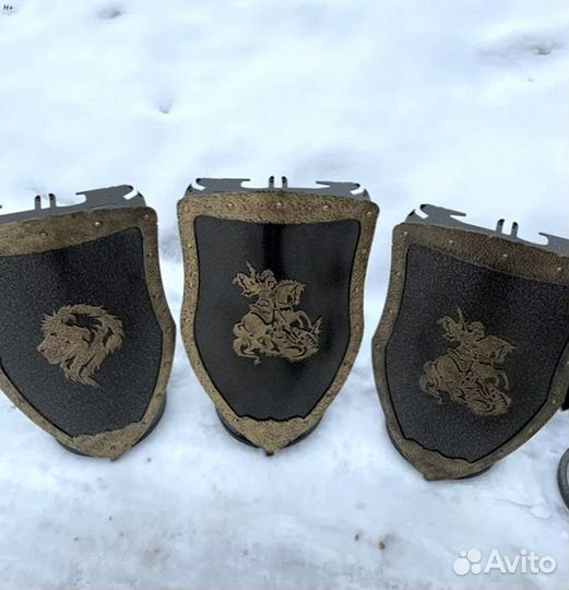 Подставка под шампуры Щит