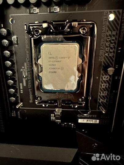 Intel core i7 13700kf