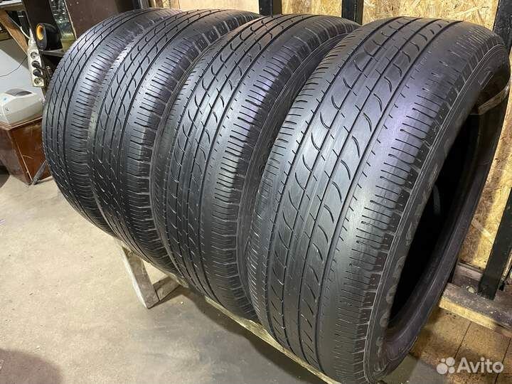 Goodyear EfficientGrip SUV 4x4 215/60 R17 96H