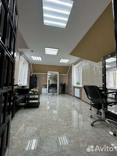 Сдам кабинет под ключ в салоне красоты 25кв²