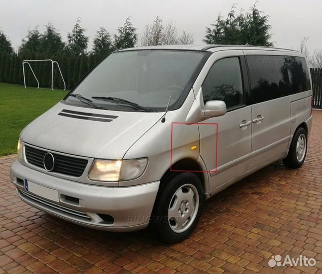 Динамические поворотники Mercedes Benz W210 Vito