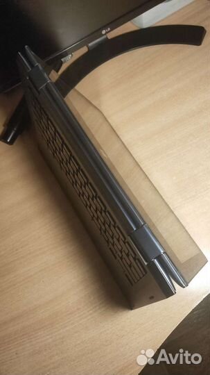 Hоутбук-планшет