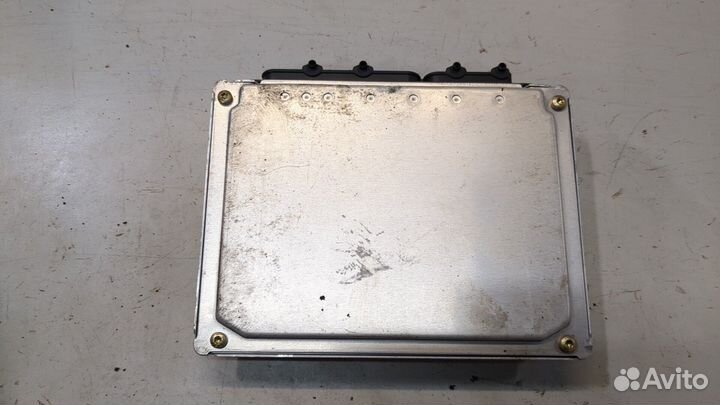 Блок управления двигателем Volkswagen Passat 5