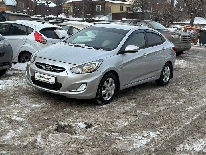 Hyundai Solaris 1.6 AT, 2012, 180 000 км