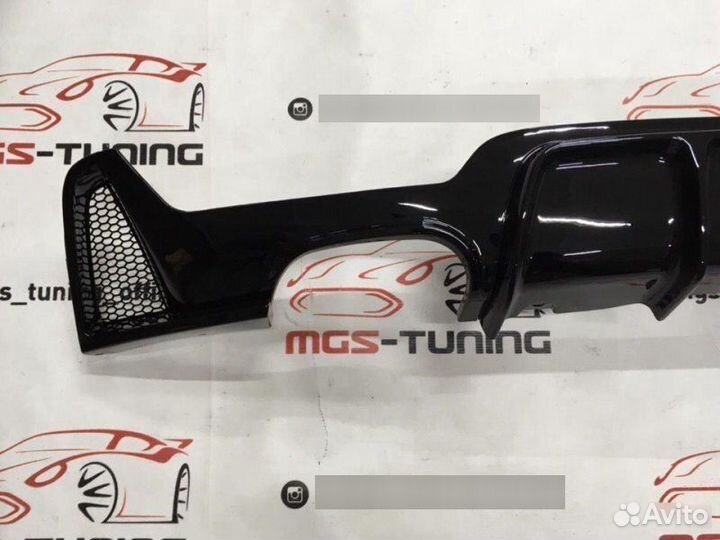 Диффузор BMW 4 F32 M-Performance 2x2 черный глянец