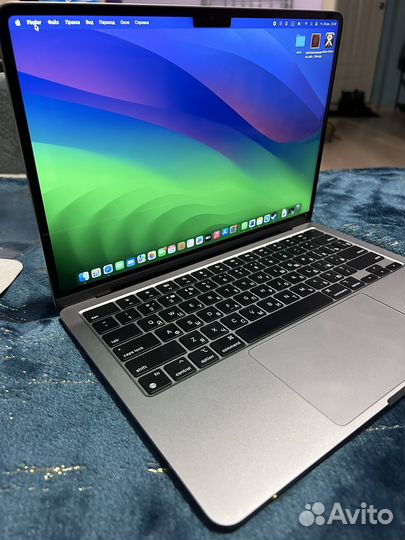 Apple MacBook Air 13 2022 m2 512