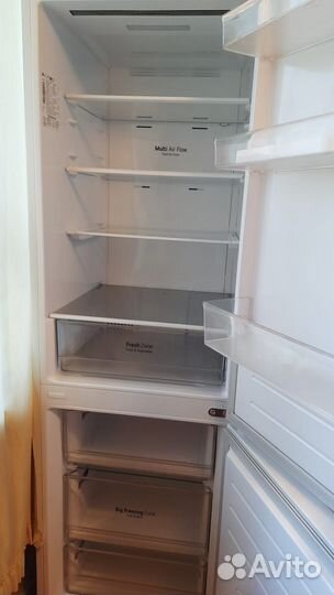 Холодильник LG