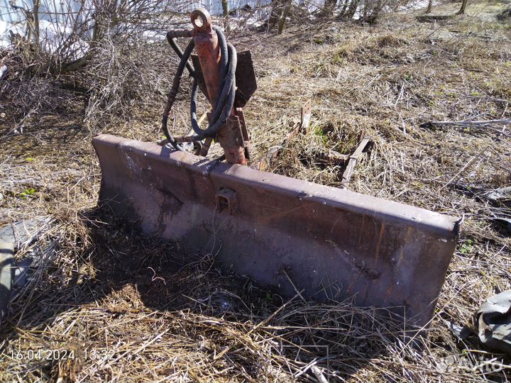 Передний отвал на мтз-82 б/у