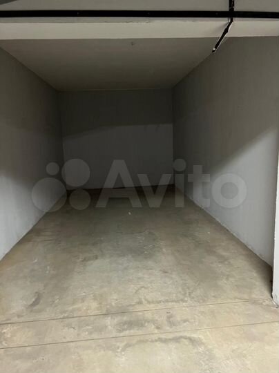 Машиноместо, 20 м²