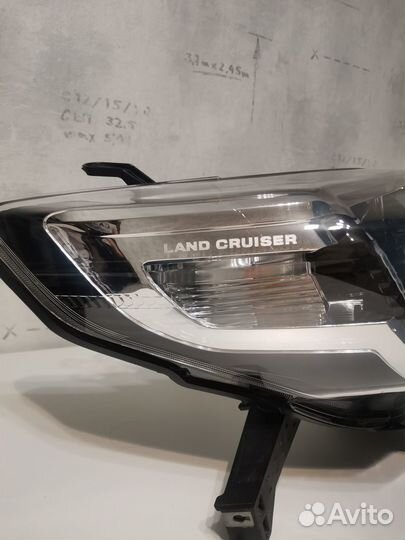 Фара правая на Toyota Land Cruiser Prado 150